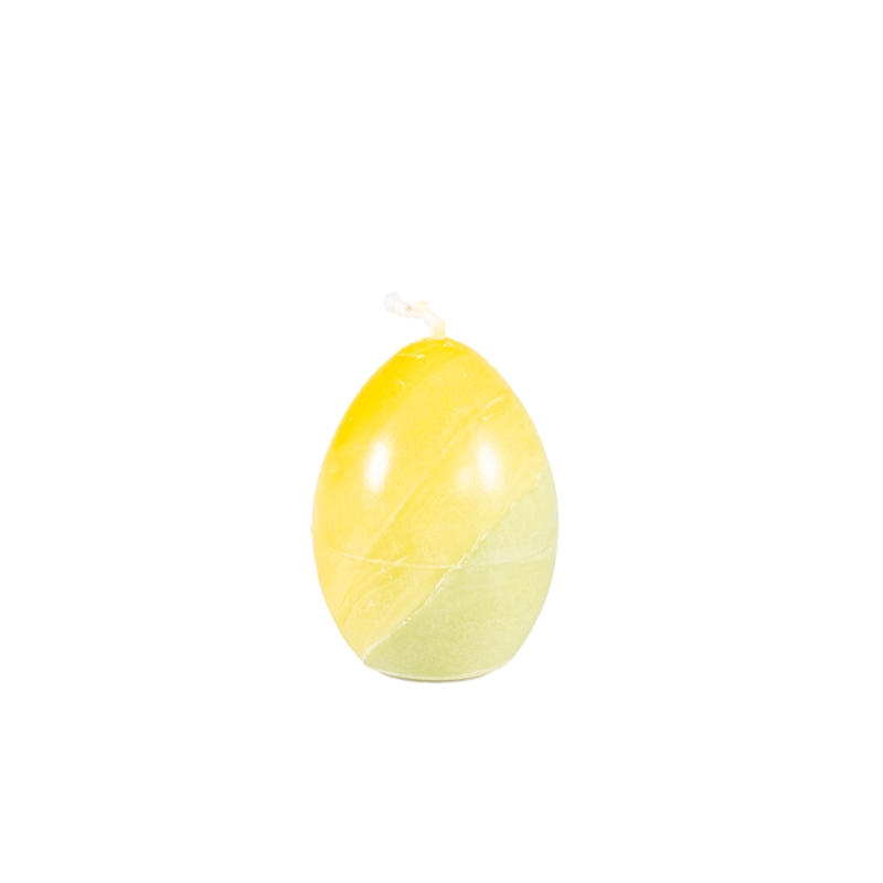 Kerze in Form eines Eis. Die obere Hälfte ist gelb, die untere Hälfte ist grün. Die Teilung des verschiedenfarbigen Wachses ist schräg durch die Mitte.